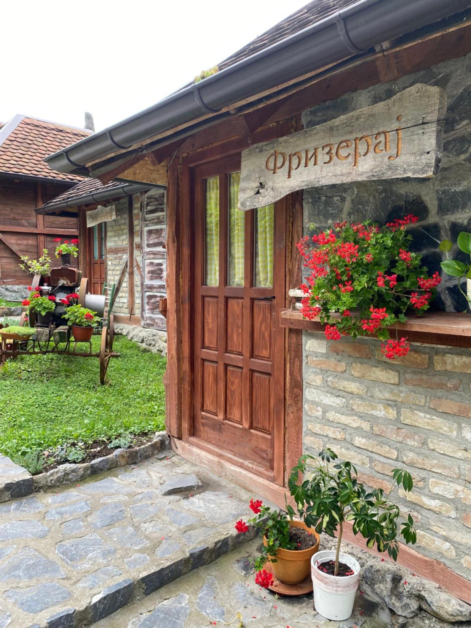 Konak Dobri Potok Krupanj Exterior photo